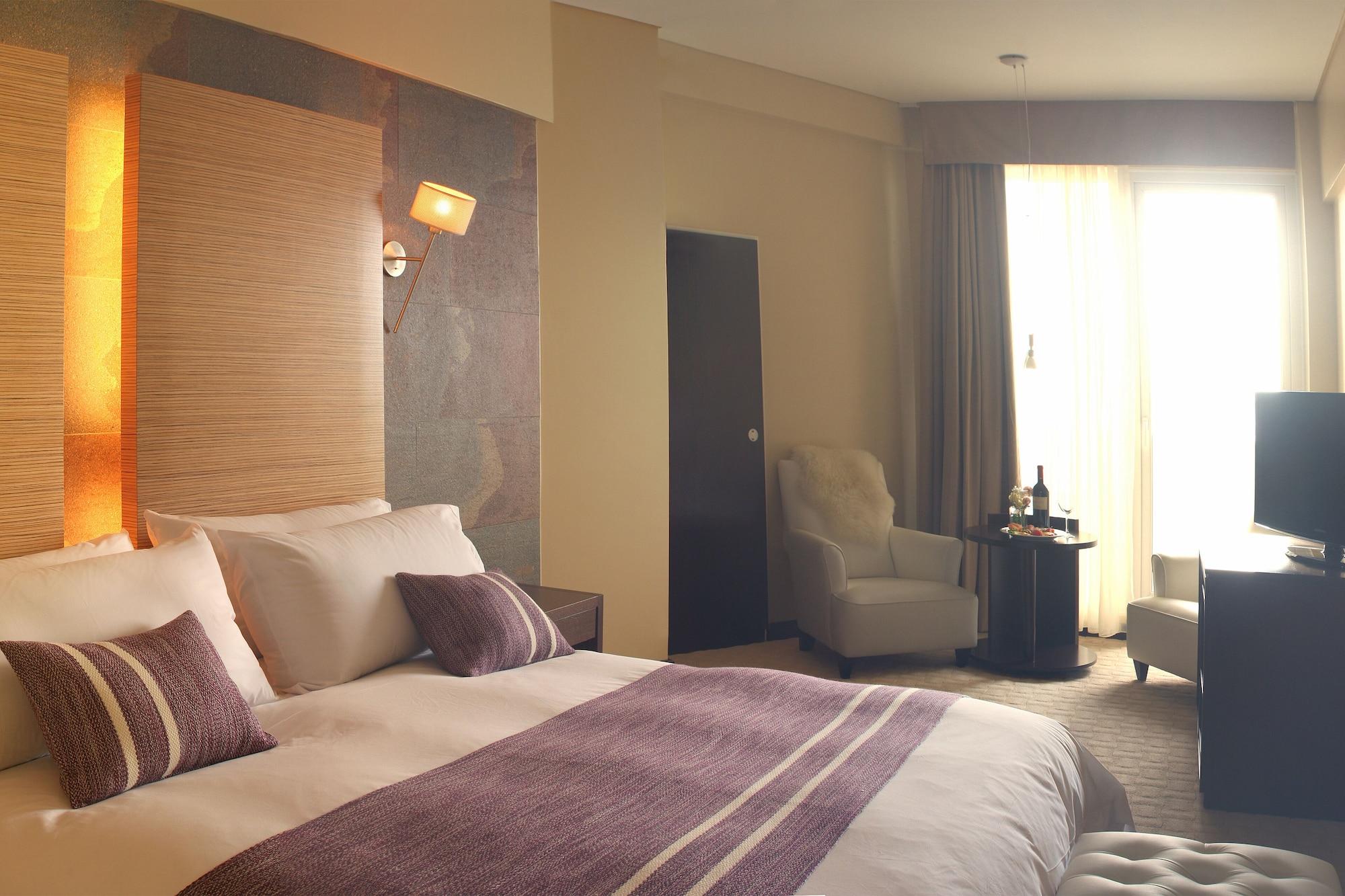 פוארטו מדרין Rayentray Grand Hotel מראה חיצוני תמונה