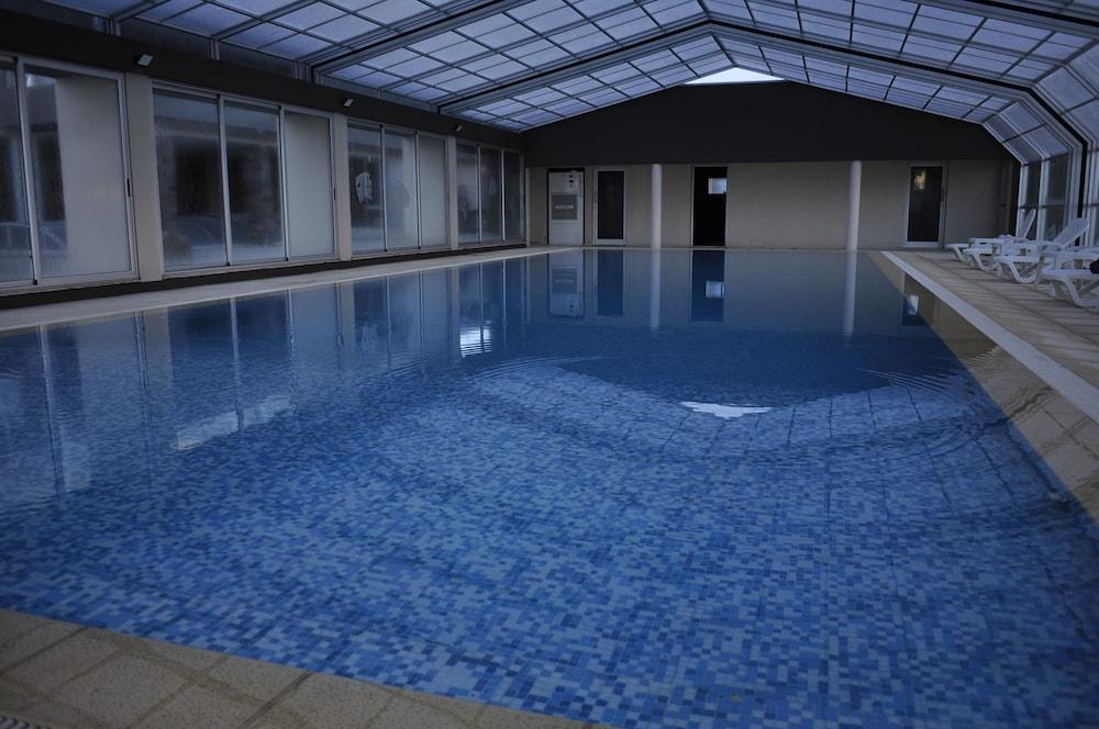פוארטו מדרין Rayentray Grand Hotel מראה חיצוני תמונה