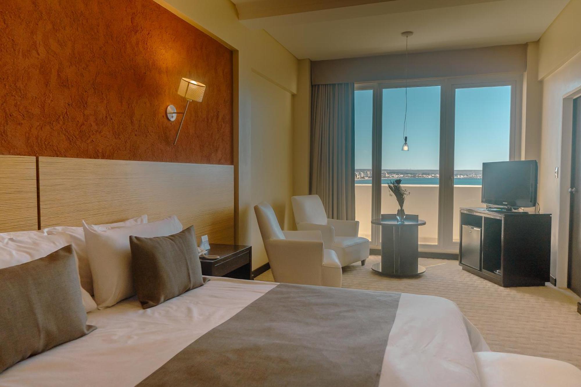 פוארטו מדרין Rayentray Grand Hotel מראה חיצוני תמונה