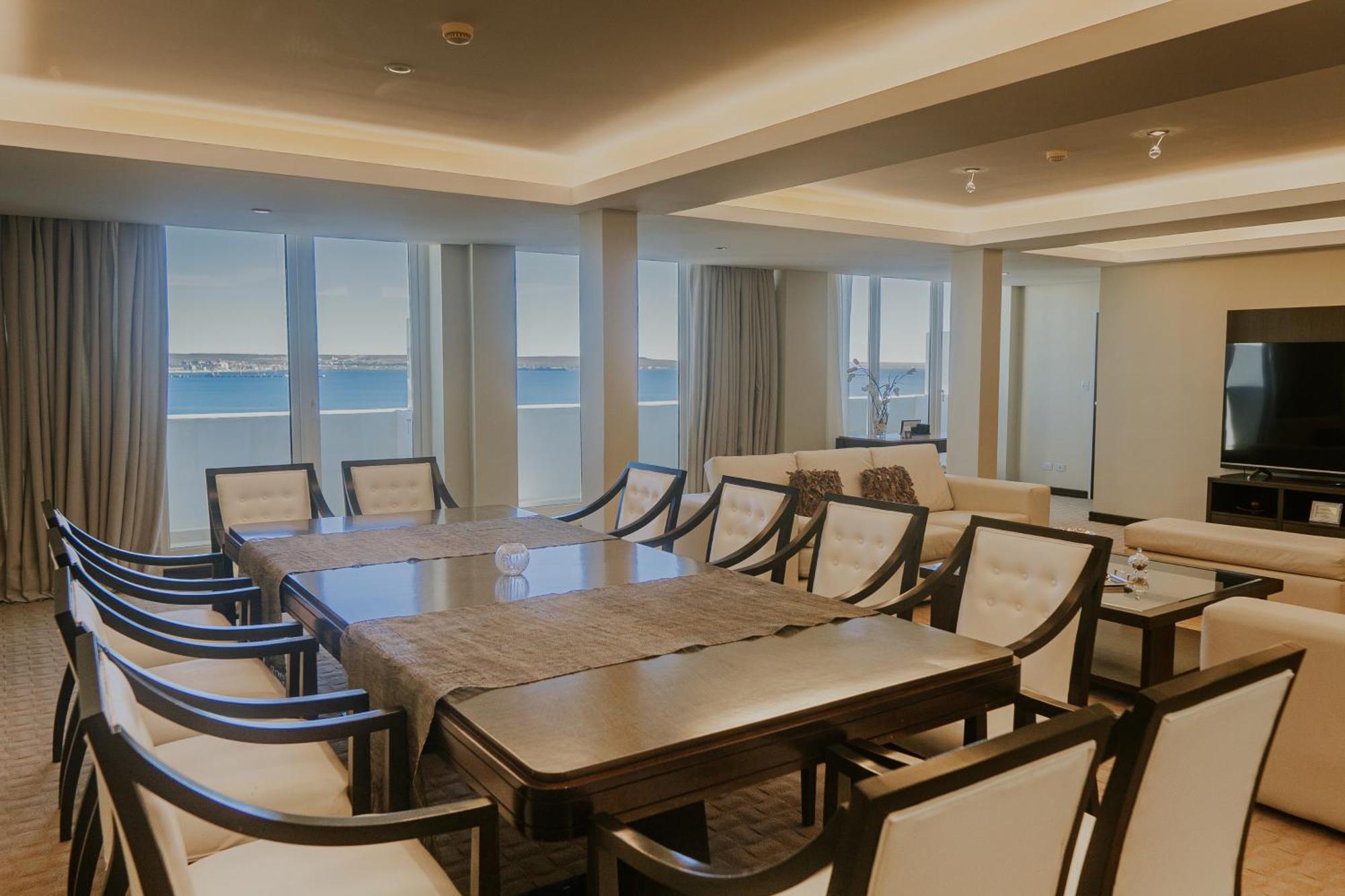 פוארטו מדרין Rayentray Grand Hotel מראה חיצוני תמונה