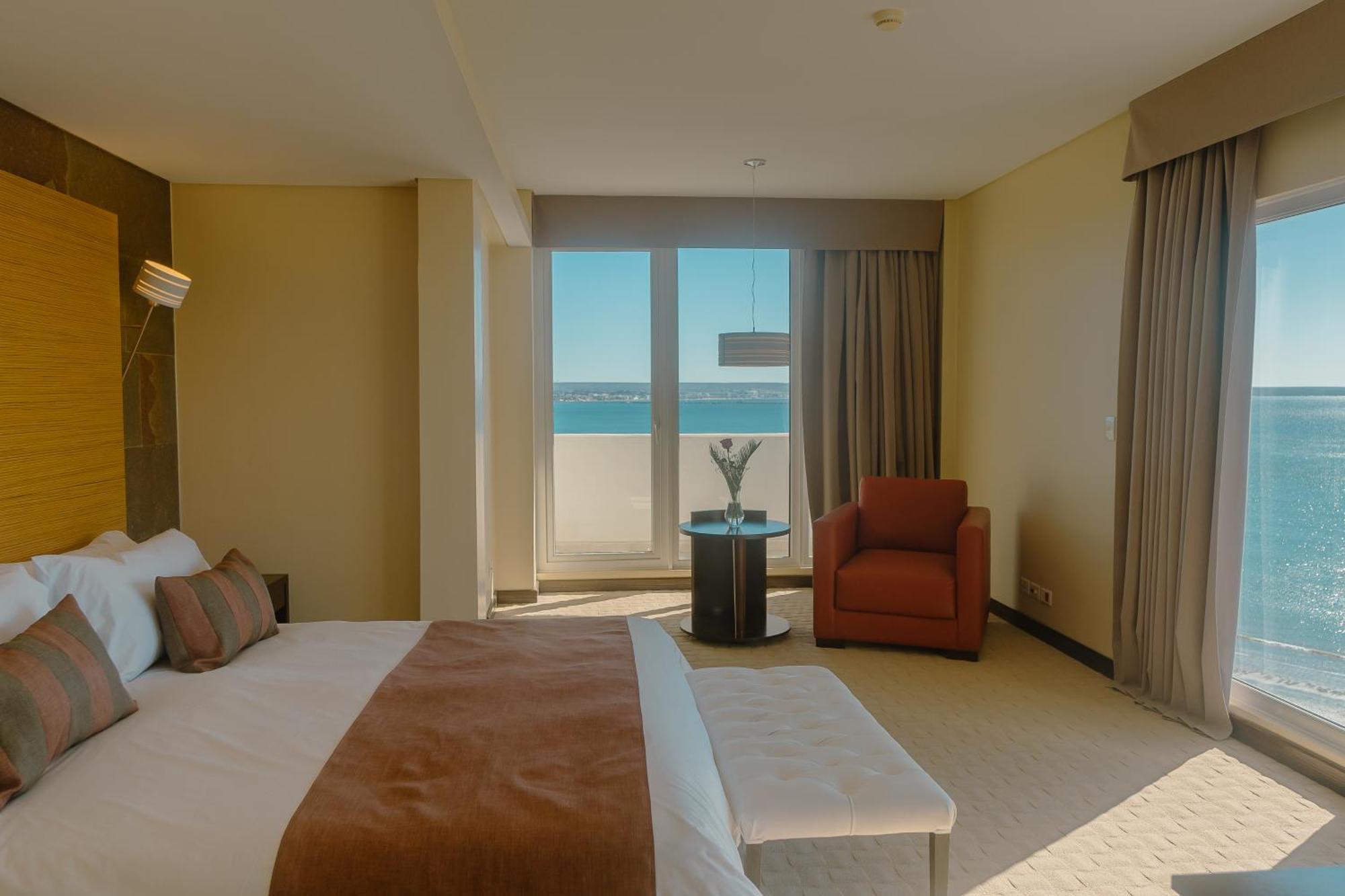 פוארטו מדרין Rayentray Grand Hotel מראה חיצוני תמונה