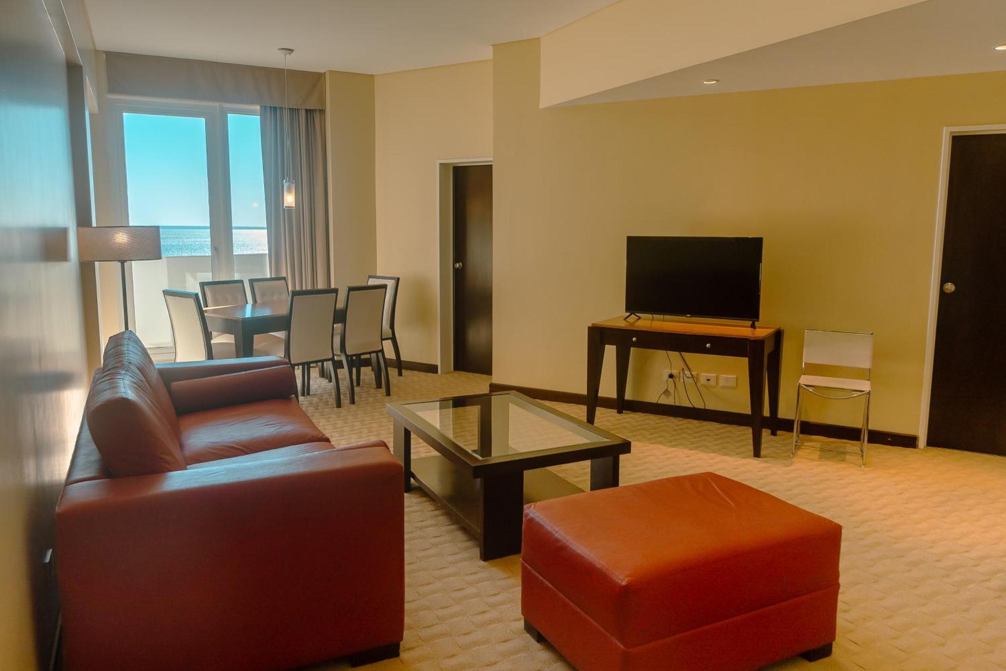 פוארטו מדרין Rayentray Grand Hotel מראה חיצוני תמונה